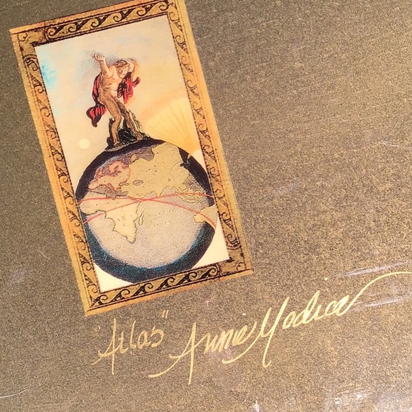 Annie Modica authentic atlas tray collectible - Picture 3 of 6